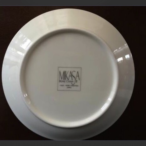 Vintage Mikasa Mini Christmas Plate With Box - Picture 3 of 3